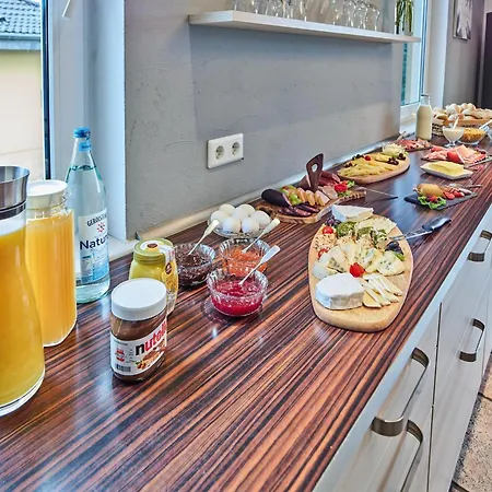 Tasteful With Private Pool, Cleaning Included * Hellenthal