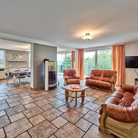 Tasteful With Private Pool, Cleaning Included * Hellenthal