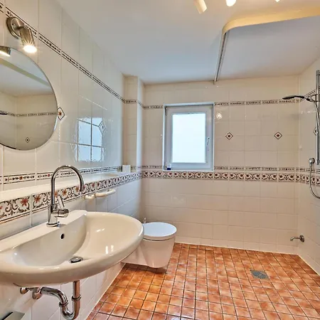 Tasteful With Private Pool, Cleaning Included Casa de Férias