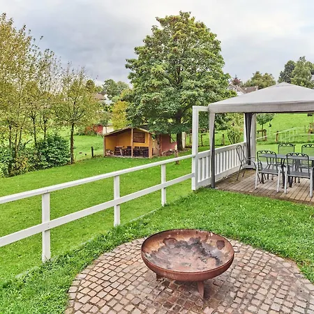 Tasteful With Private Pool, Cleaning Included Casa de Férias